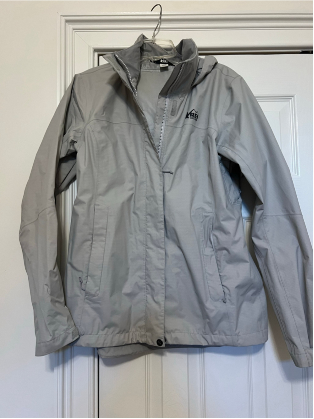Women's REI Co-op Rain Jacket Size M Grey